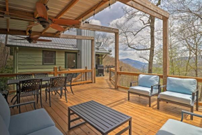Serene Mountain Mist Retreat with Deck and Hot Tub! Maggie Valley